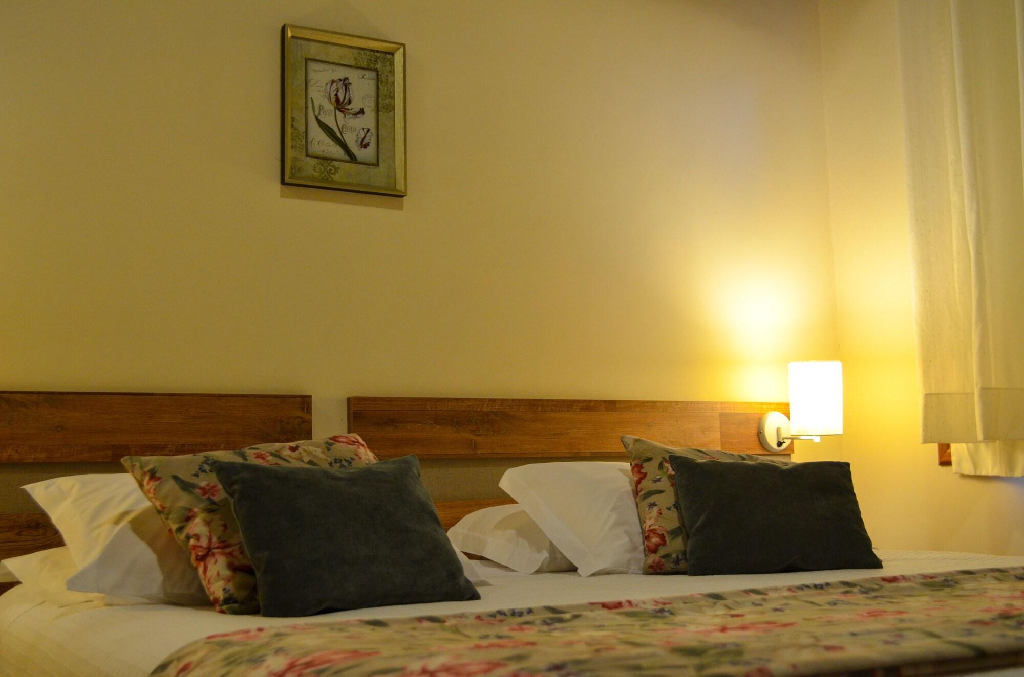 Hotel Renascenca Грамаду Екстериор снимка